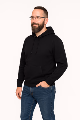 Portrait von Daniel, dem Gesicht hinter xebro.